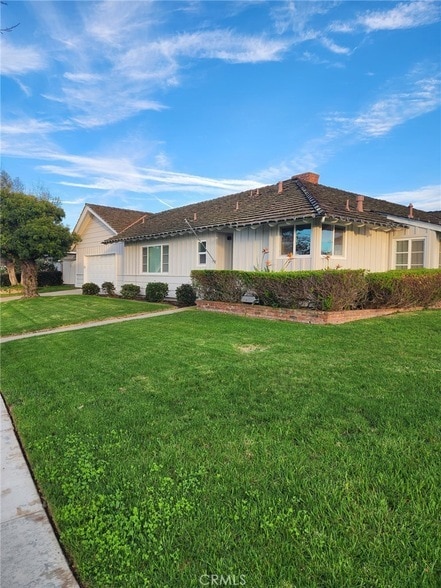Photo - 1260 Somerset Ln