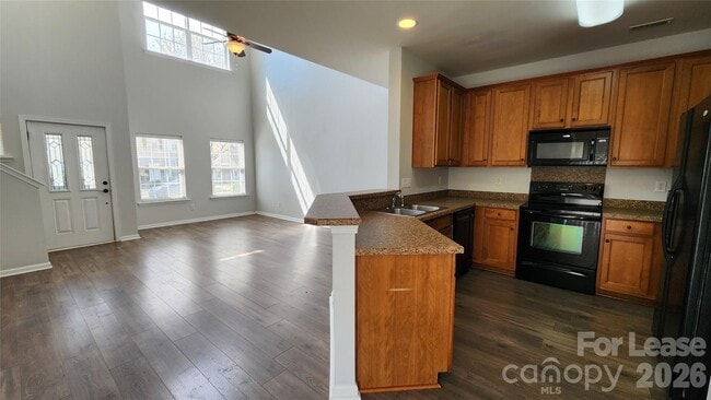 Photo - 17744 Trolley Crossing Way