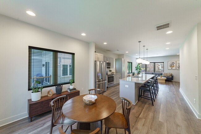 Photo - 7318 Swans Run Rd