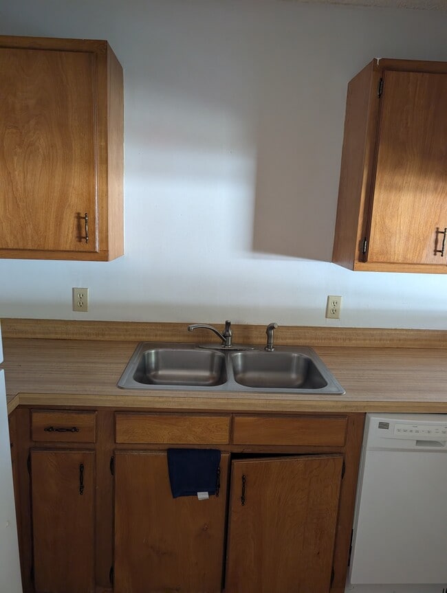 Building Photo - 467 NW Lake City Ave Unit Cindi Brennan