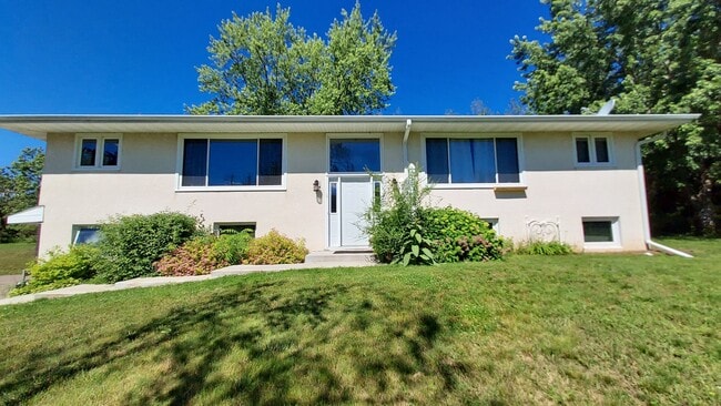 Photo - Bashiba Ba Unit 438 Jacobs Lane #3
