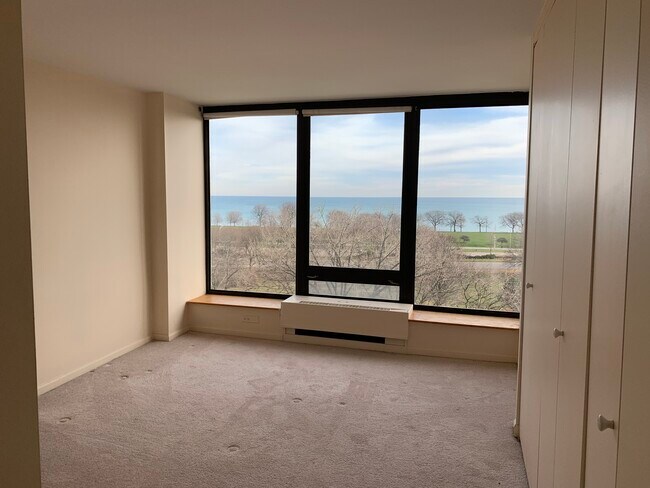 Bedroom - 5445 N Sheridan Rd Unit 908
