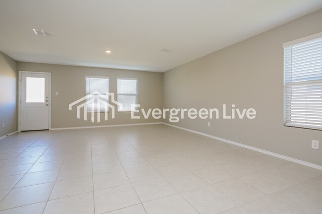 Photo - 1033 Crestview Dr