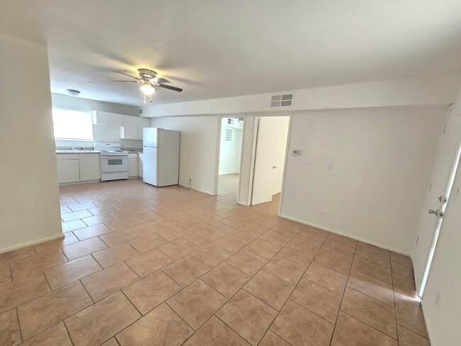 Building Photo - 436 E 9th Ave Unit B-1