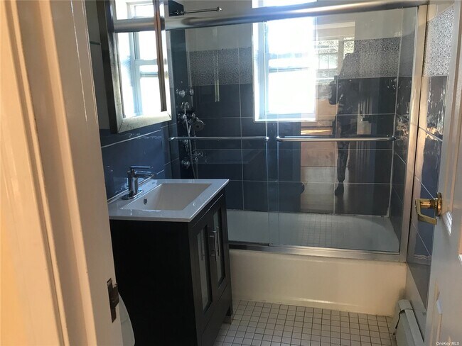 Photo - 208-9-208-41 41st Ave Unit 2