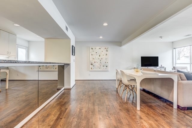 4122 Travis St Unit 2
