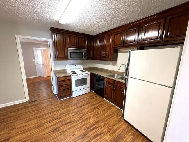 Photo - 1022 Cherry Hills Ct Unit A