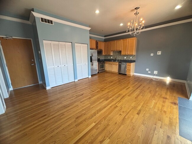 Photo - 2120 W Washington Blvd