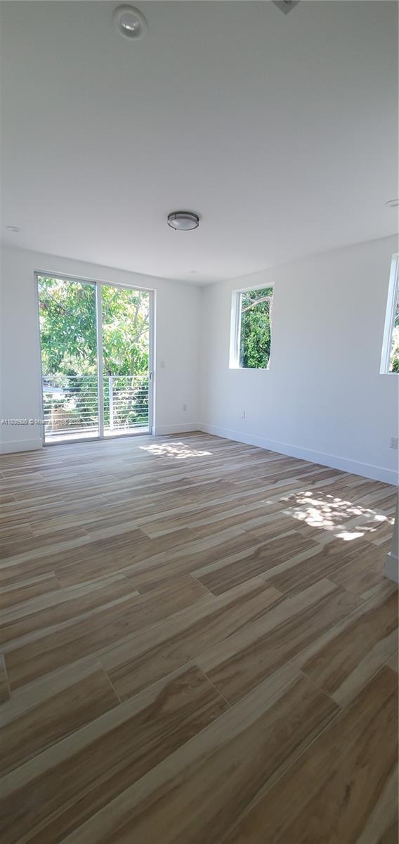 Photo - 3790 Oak Ave