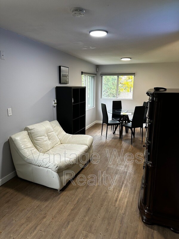 Photo - 1778-1778 Smithson Dr