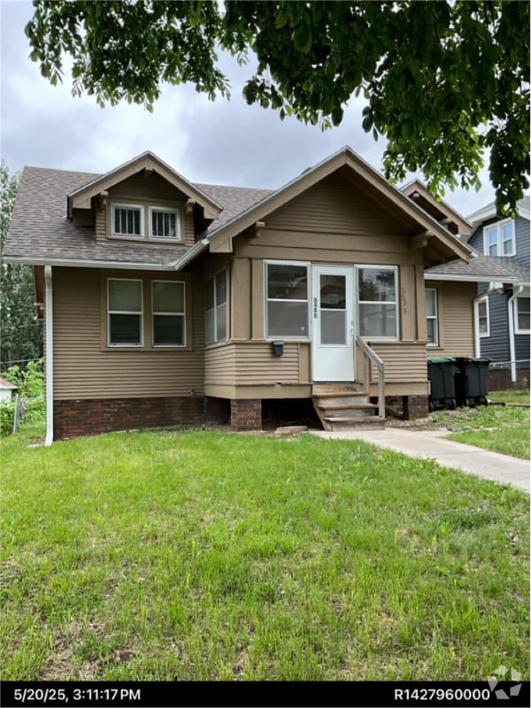Building Photo - 3535 45 Ave Rental