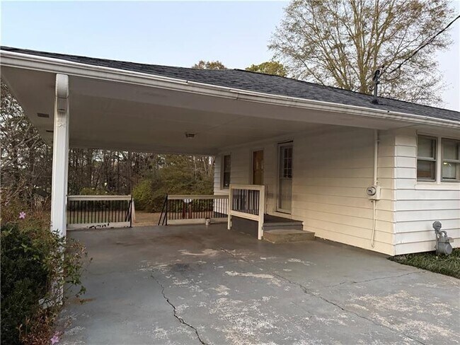 498 Ridge Ave