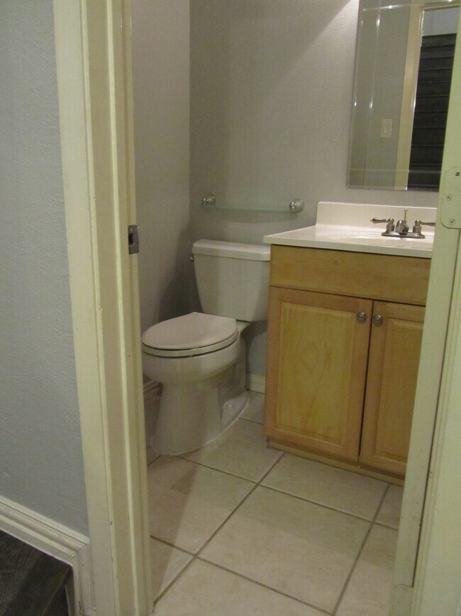 half bath - 239 W Peach St Unit E