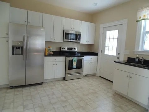 Photo - 75 Franklin St