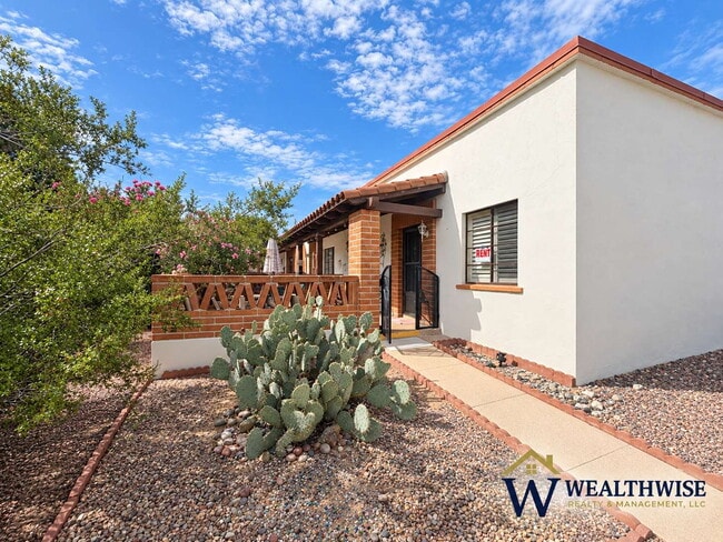 Fully Furnished 55+ Green Valley Villa — 2 Community Pools — 1-Year+ Lease