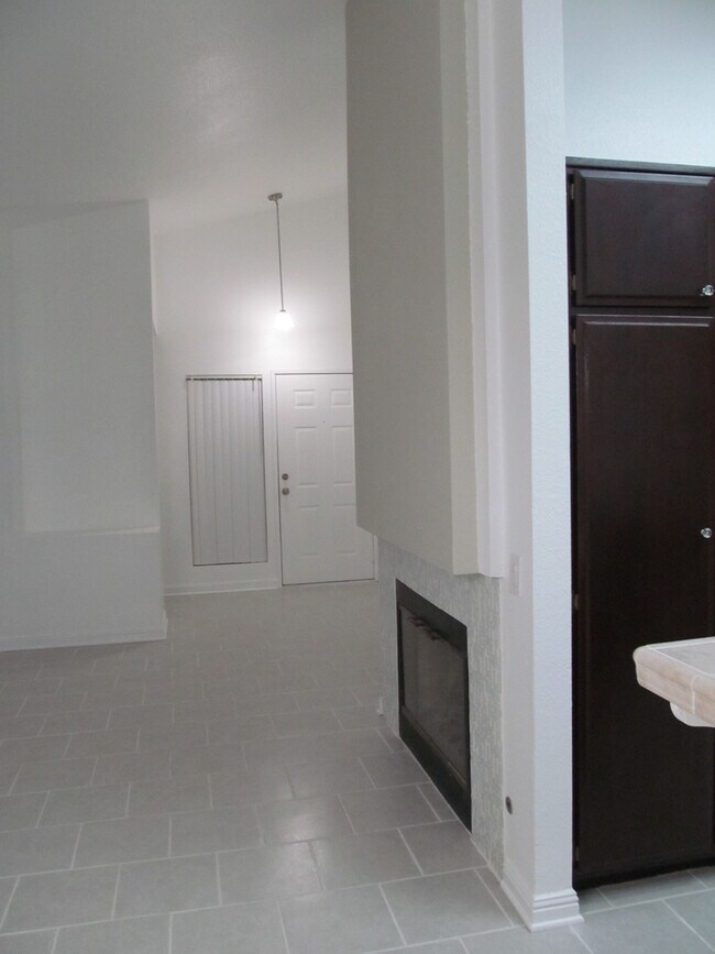 Photo - 326 Daystar Dr