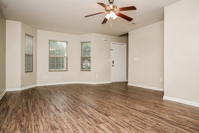 Photo - 2825 Marlin Dr