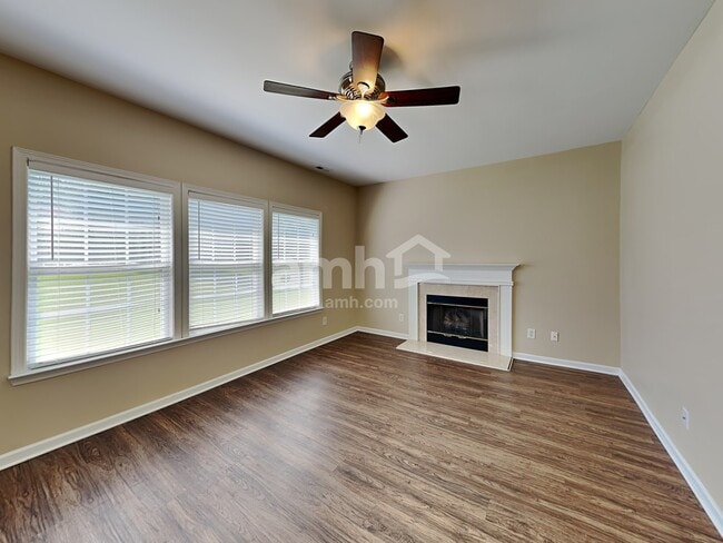 Photo - 1922 Dundalk Rd