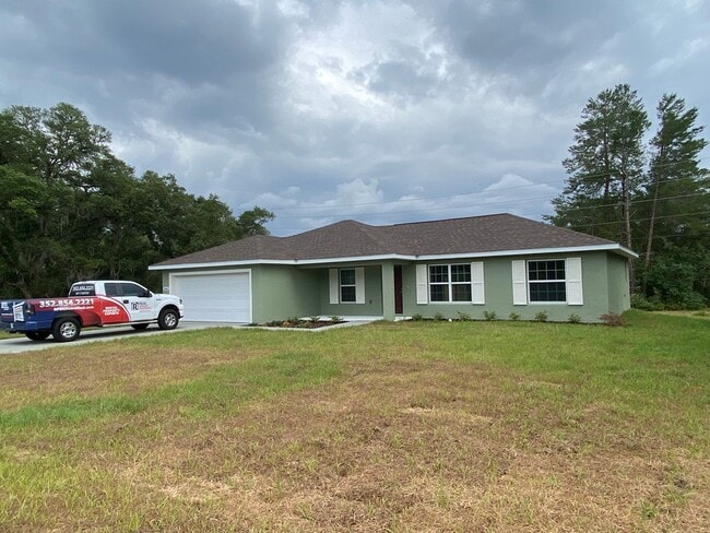 Photo - Desirable SW Ocala Neighborhood 4/2/2 *WON...