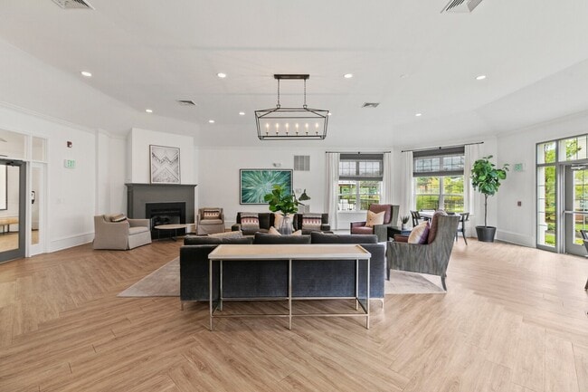 Building Photo - The Austin Apartment Homes