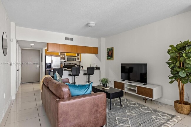 Photo - 1750 N Bayshore Dr Unit 1811