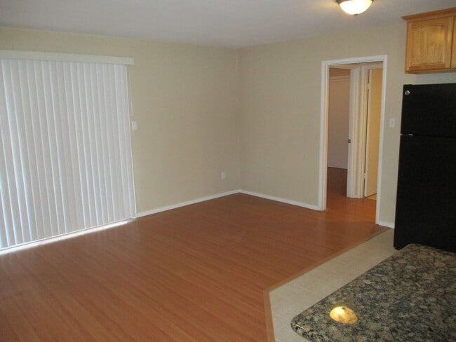Photo - NICE DUPLEX IN CARMICHAEL!!