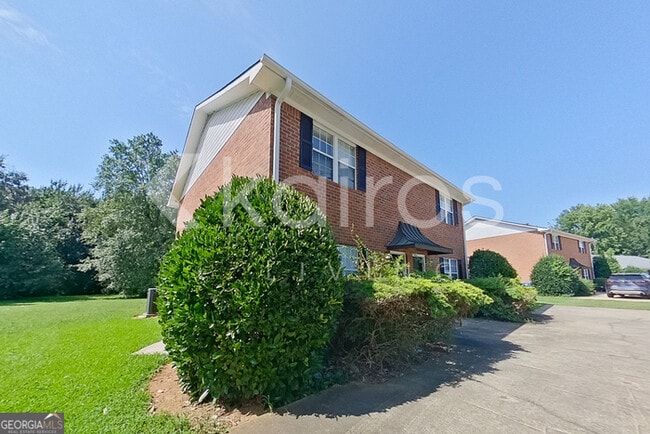 Photo - 160 Deer Pkwy