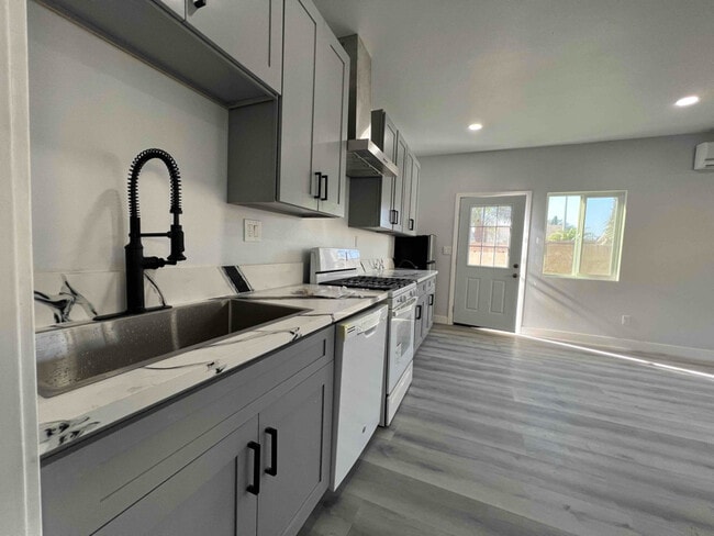 Photo - 8901 Blackheath Cir