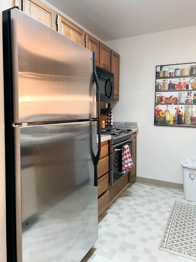 Photo - 315 E 12th Ave