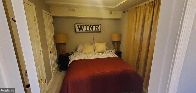 Photo - 1153 Neal St NE