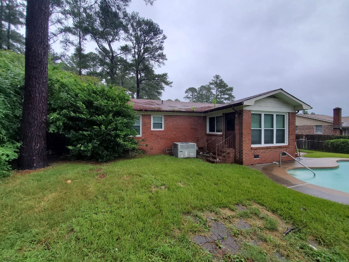 Photo - 220-224 4 Ply Ln