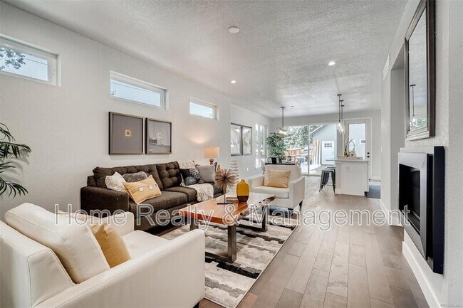 Photo - 4303 Navajo St