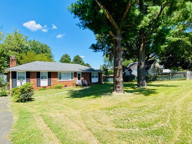 Photo - 7259 Walnut Grove Rd