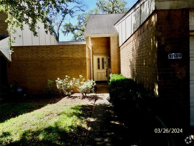 Building Photo - 1830 Veranda Dr Rental