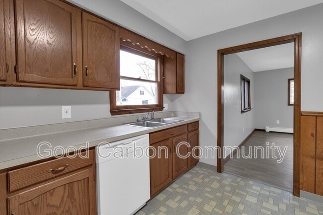 Photo - 248 Oliver St Unit 2