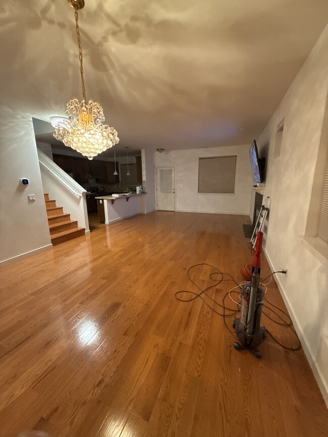 Photo - 1234 51st St NE