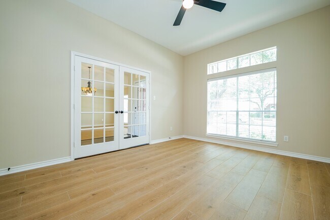 Photo - 1823 Brightlake Way House