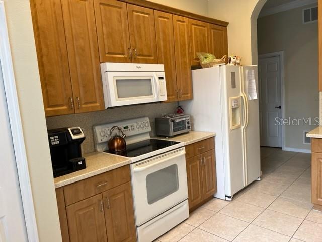 Photo - 2427 Caledonian St