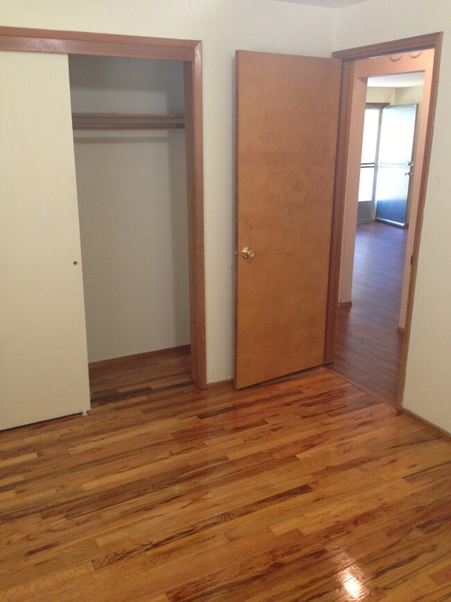 Photo - 820 NE Woodcrest Ave