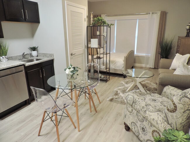 Lofts at 335