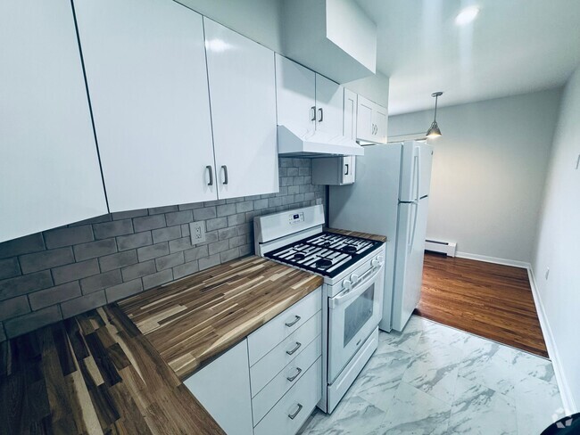 Building Photo - 100 Bergen Blvd Unit 22 Rental