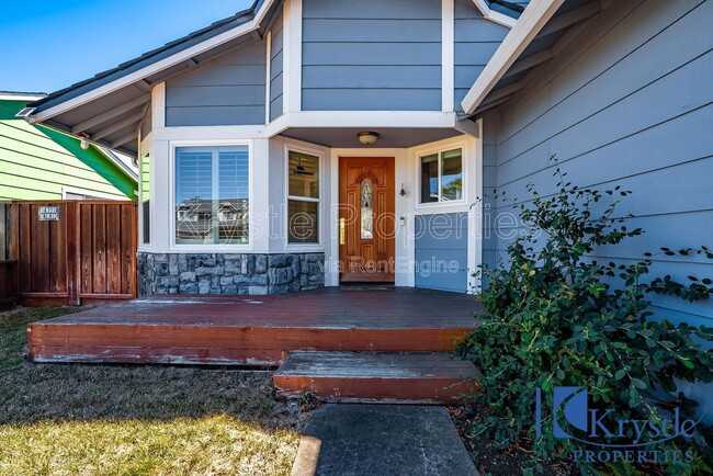 Photo - 530 N Regatta Dr Casa