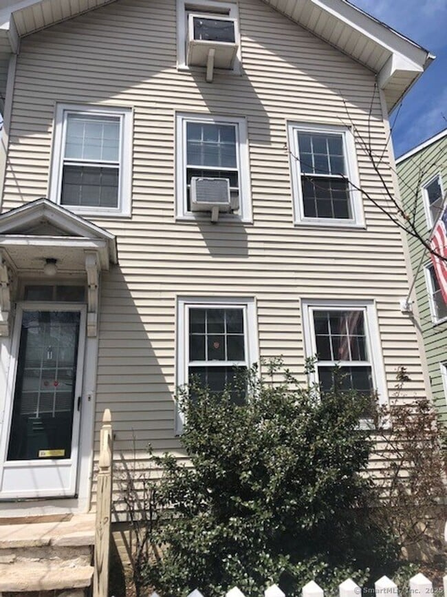 Photo - 72 Mechanic St Apartment Unit 1