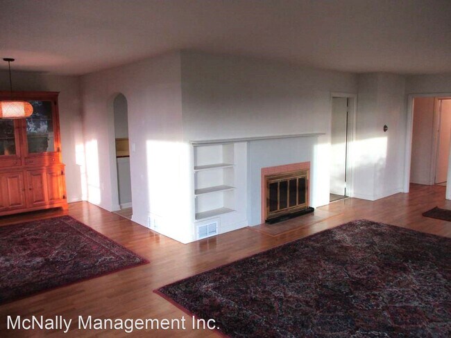 Photo - 2 br, 1 bath House - 7601 North 15th Street