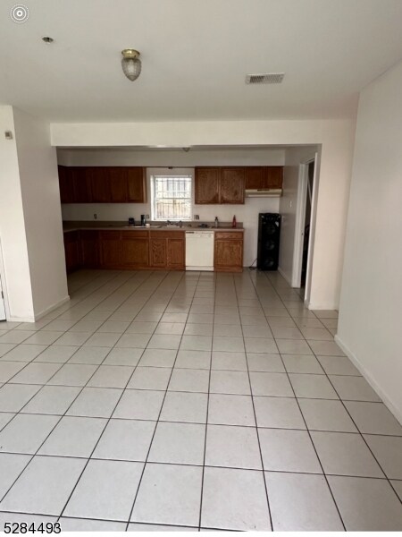 Photo - 51 Baldwin Ave