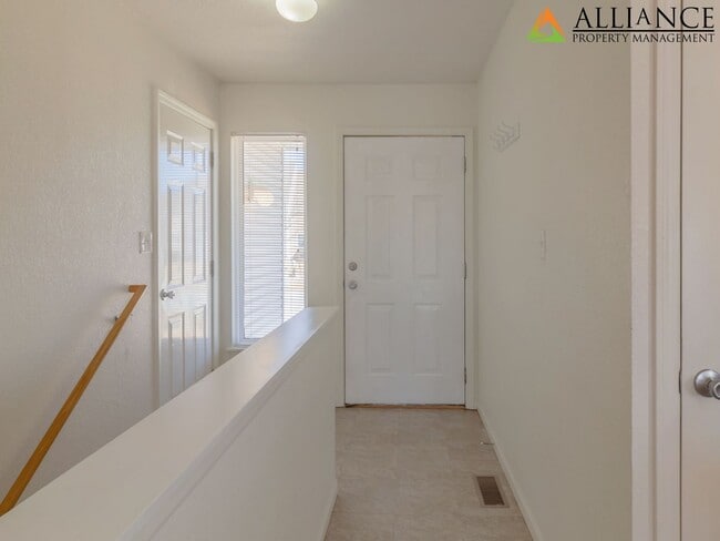 1225 Newfoundland Dr