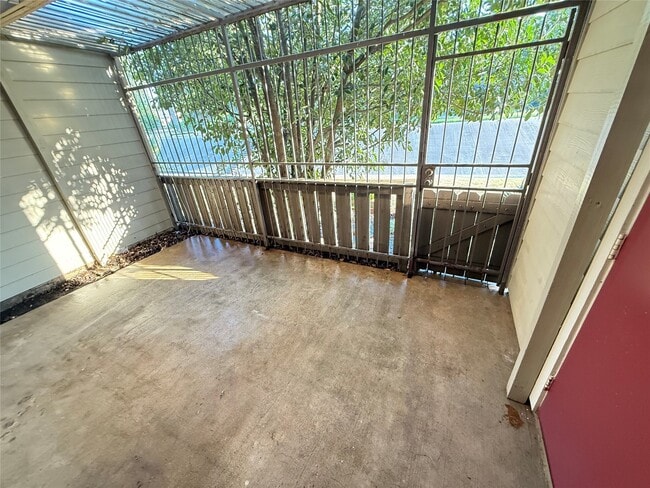 Photo - 5005 Georgi Ln Unidad 215