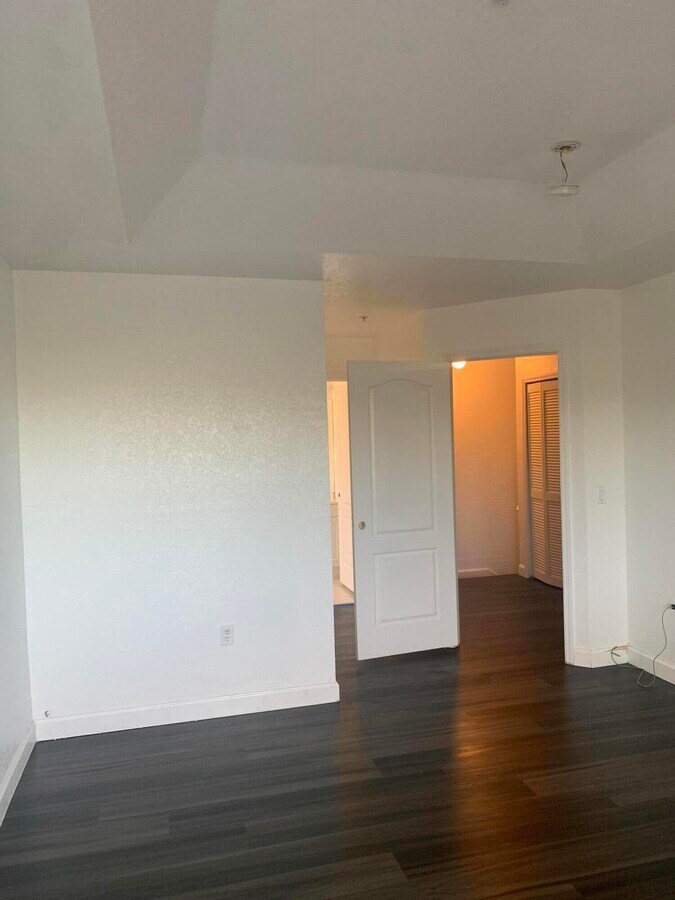 Photo - 2127 Shoma Dr