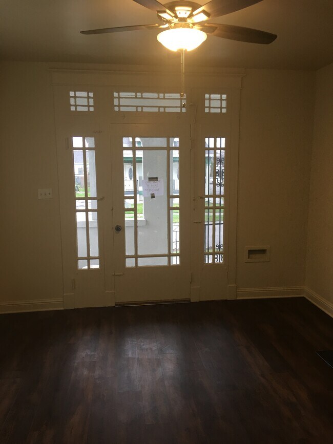 Front - 7331 Spruce St Unit 7331