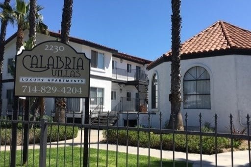 Photo - Calabria Apartments